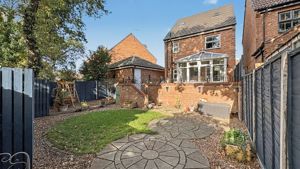 Photo 16- click for photo gallery